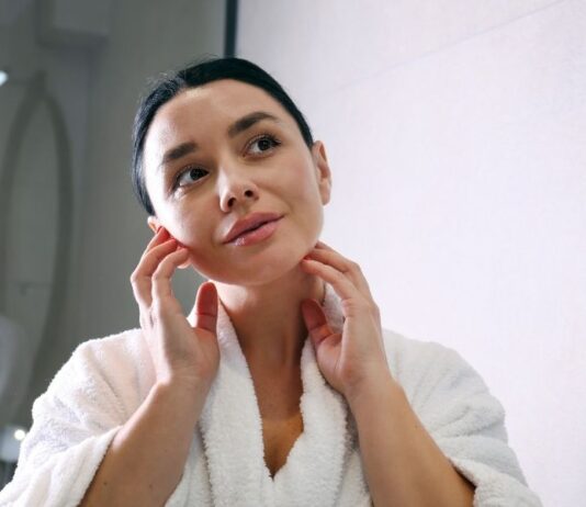 תוספי תזונה לעור הפנים – הדרך שלך לעור זוהר ובריא תוספי תזונה לעור הפנים